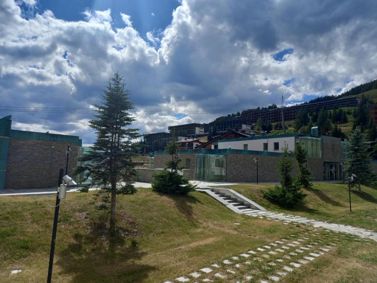 46 Vale C'E' Al Villaggio Olimpico Di Colle Sestriere Exteriér fotografie