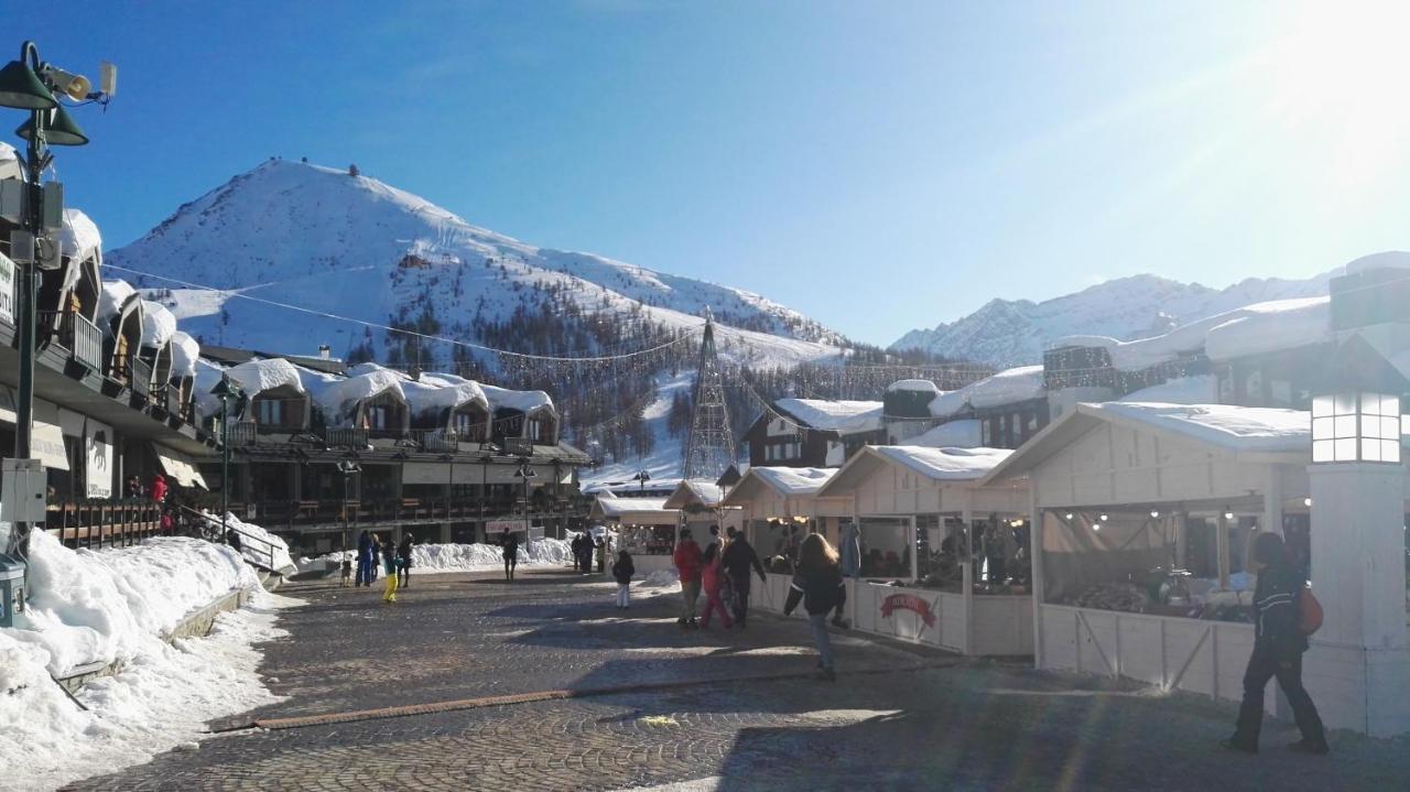 46 Vale C'E' Al Villaggio Olimpico Di Colle Sestriere Exteriér fotografie